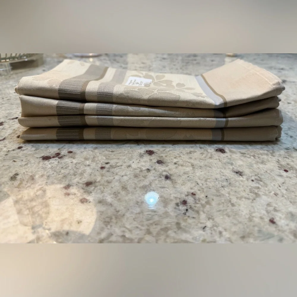 Le Jacquard Francais Primrose Bordier Set of 4 Napkins FRANCE